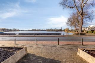 Deze exclusieve eigendom ruime terrassen en prachtige verzichten wordt u te koop aangeboden door Access Estate. Maak jouw afspraak via sms of...