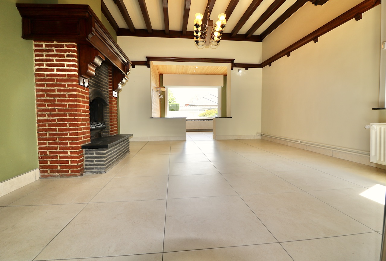 Centraal gelegen, ruime woning met 3 slpk en tuin voor 1.200 EUR/mnd - foto 5