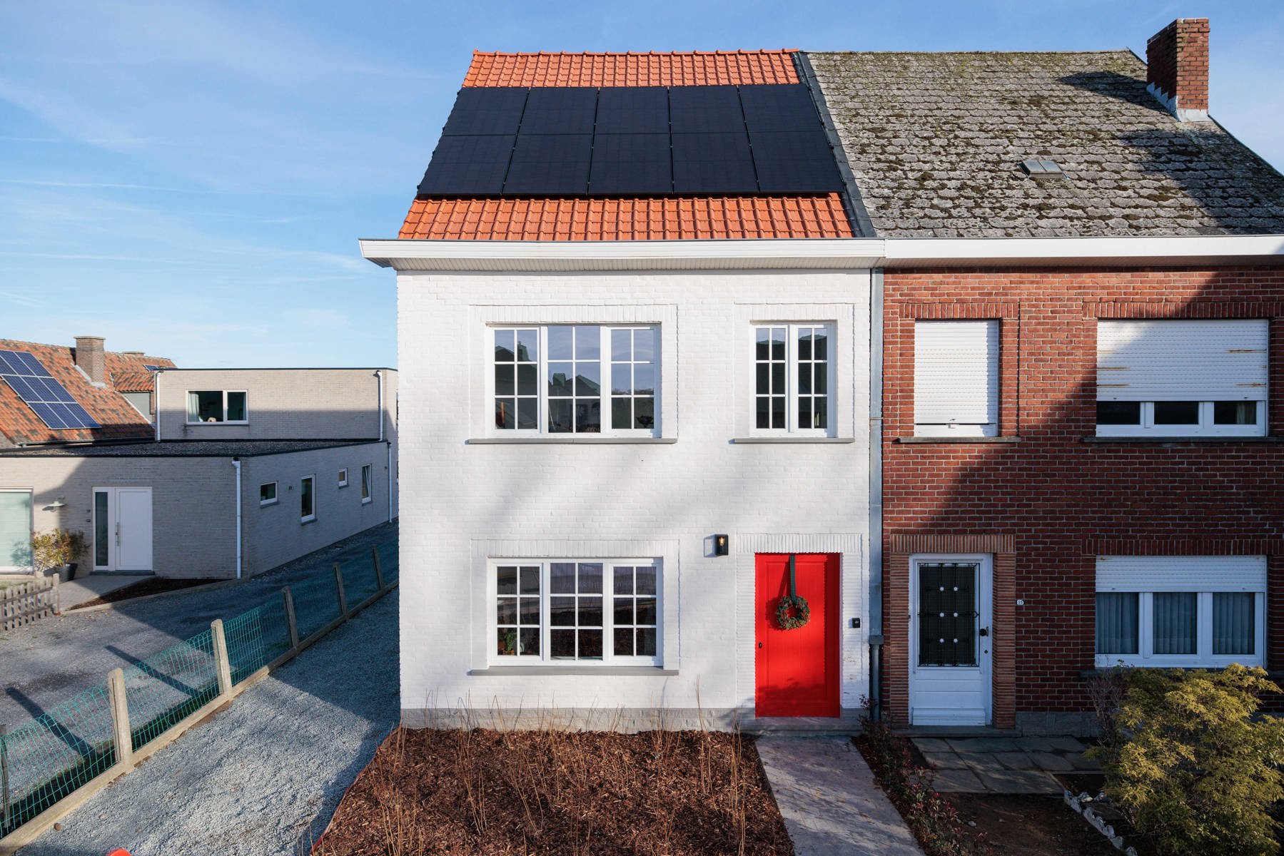 Exclusieve halfopen bebouwing met 3 slaapkamers en tuin - foto 3