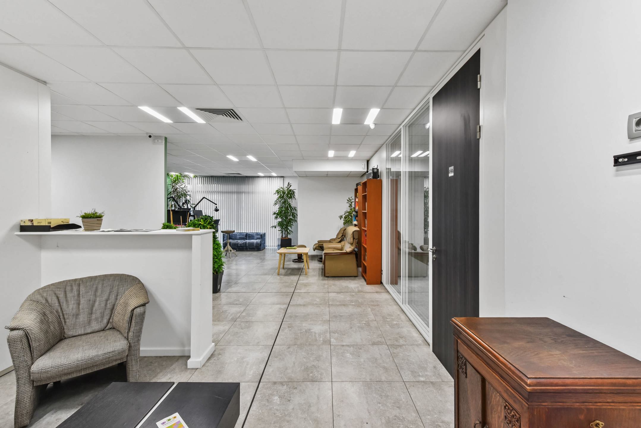 Handelsruimte van 250 m² met uitstekende zichtbaarheid - foto 4