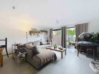 Découvrez cette magnifique maison de 2020 à Sint-Michiels ! Avec 3 chambres spacieuses, un jardin confortable et une place de parking privée, c'est...