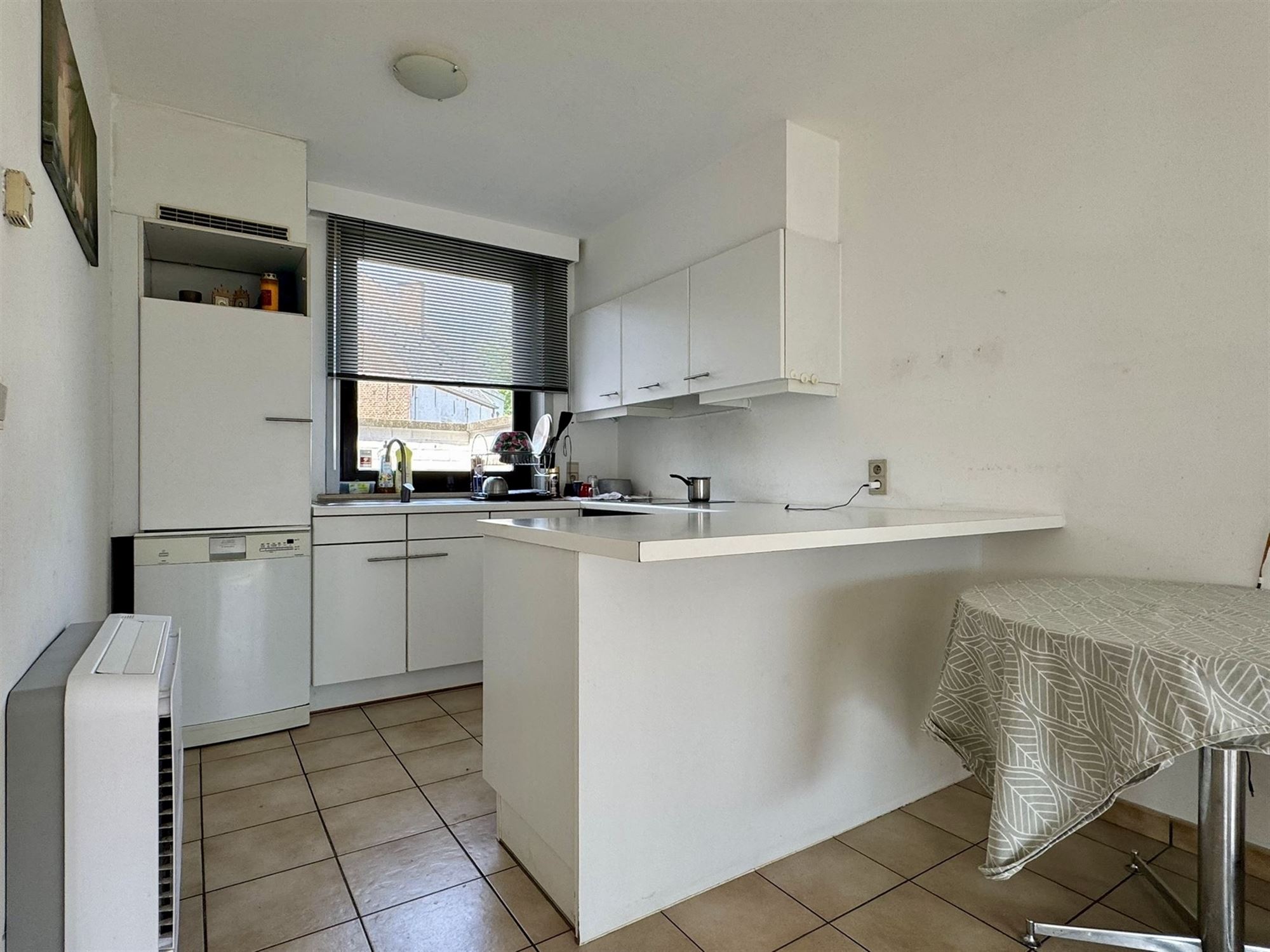 Instapklare bel-étage met 1 garage in Rumbeke! - foto 5