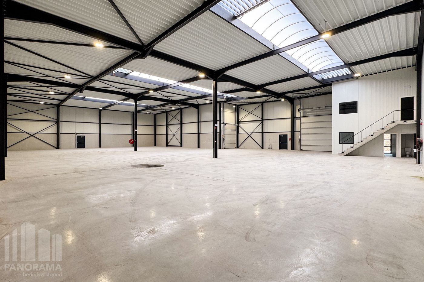 NIEUWBOUW KMO-UNIT VAN 359 m² TE HUUR - foto 2