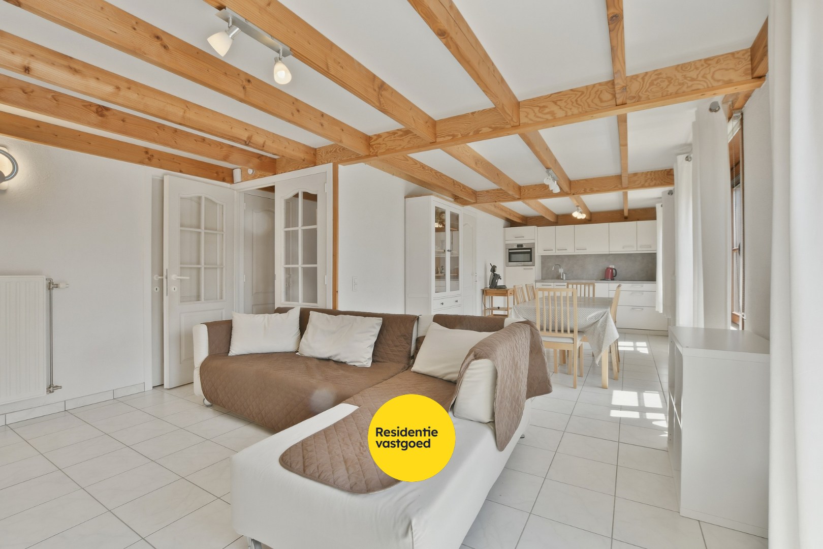 Instapklaar en gemeubeld vissershuisje met tuin en staanplaats in Harendijke! - foto 5