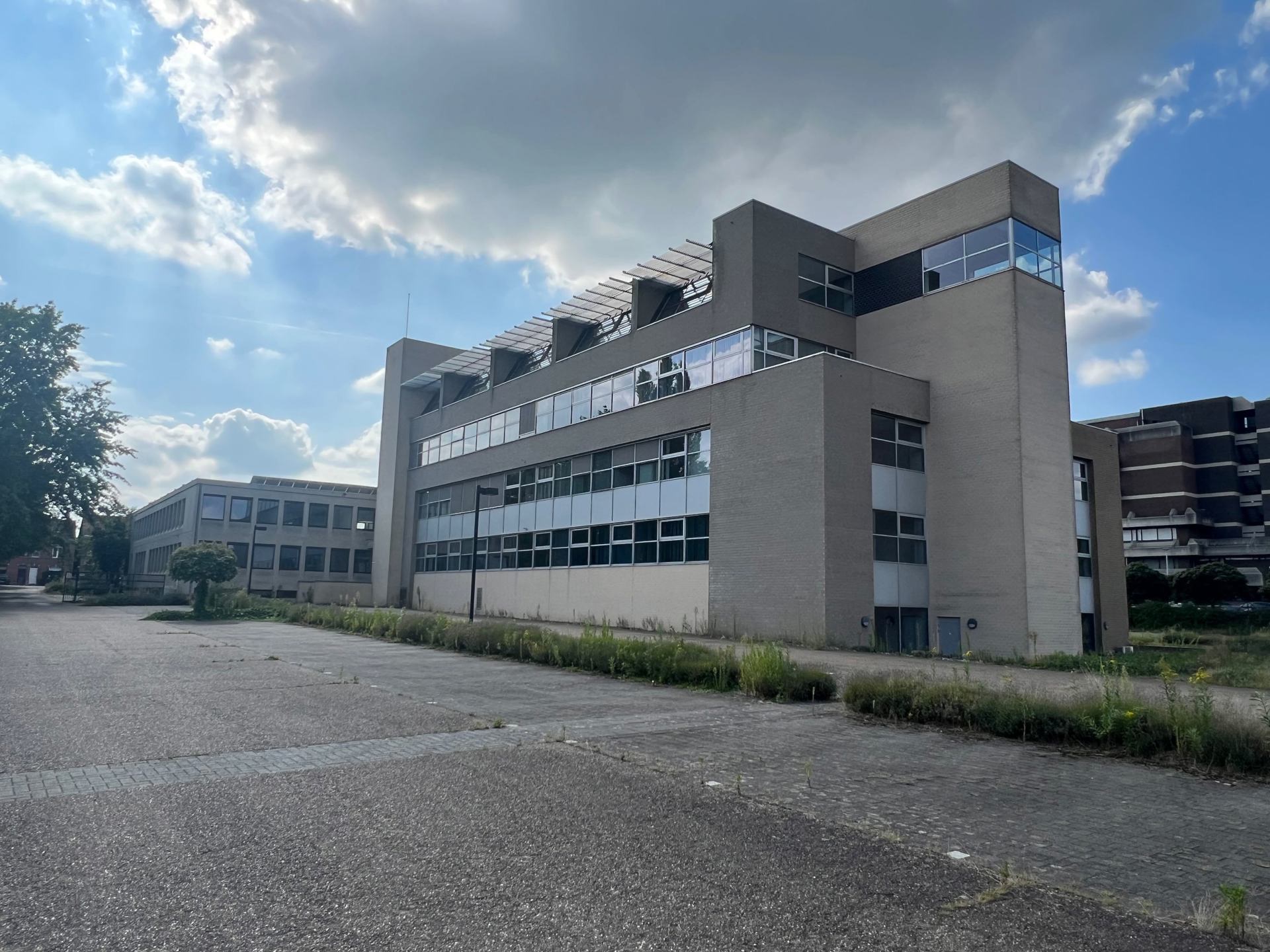 KANTOORGEBOUW IN HASSELT - foto 2