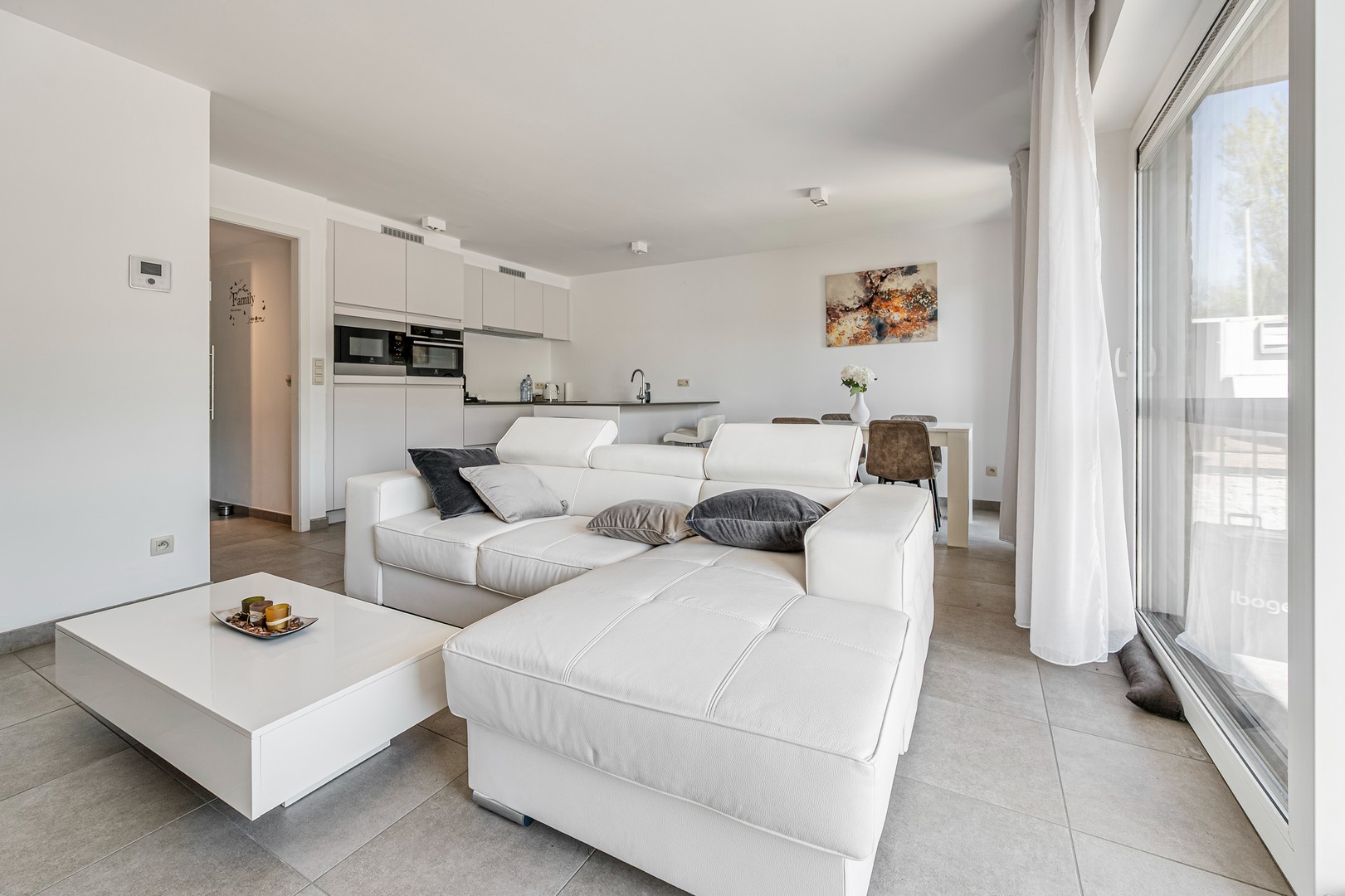 Stijlvol en lichtrijk 2slpk appartement met ruim zonneterras in Burcht - photo 4