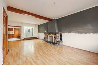 Deze halfopen woning is rustig gelegen in Turnhout, op korte afstand van het centrum. Winkels, scholen en openbaar vervoer bevinden zich in de...