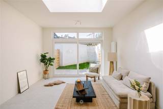 GHENT - Maison rénovée avec jardin de ville Vous êtes à la recherche d'une maison lumineuse, élégante et économe en énergie dans un emplacement de...