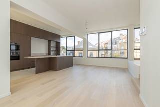 Location - surroundings:The Gandhon project, developed by Fenixco and NOAN Real Estate, is located at St Pietersstation in Raketstraat –...