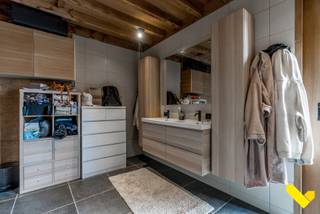 Bouwgrond met reeds aanwezig luxueus bijgebouw.Deze bouwgrond bevindt zich op een zeer rustige locatie en biedt mogelijkheden tot bouwen van een...