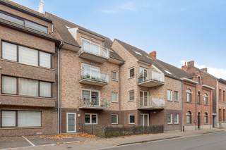 Te koop: modern gesloten appartement in het centrum van Olsene, op wandelafstand van winkels en voorzieningen. Dit appartement, gebouwd in 2013,...