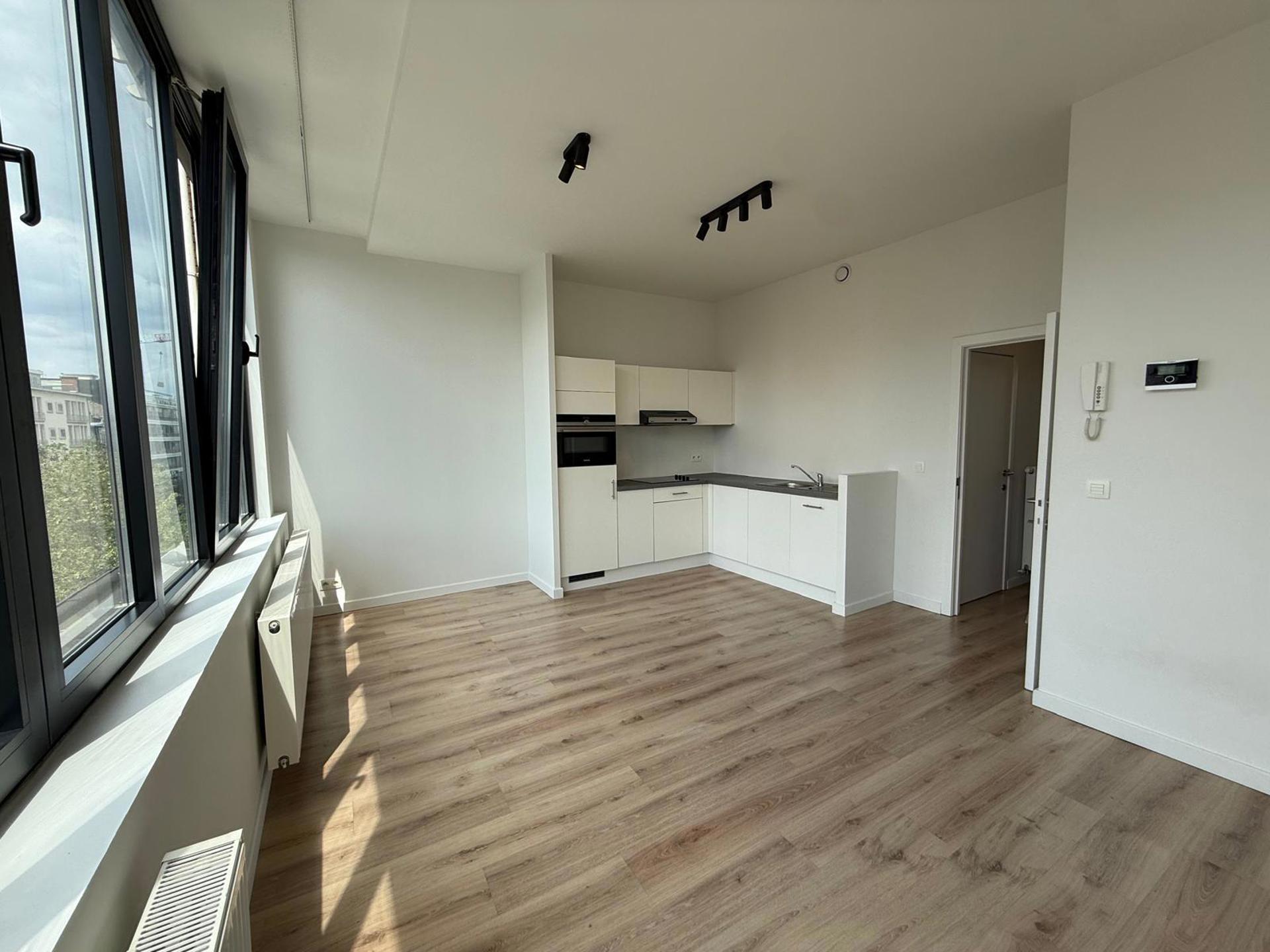 Modern 1-slaapkamerappartement op toplocatie aan de Oudevaartplaats - foto 3
