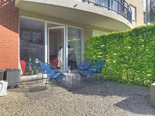 Noendries 59A: Lichtrijk appartement met indeling als volgt: Leefruimte met open keuken, 2 slaapkamers, badkamer met bad-douchecombinatie, 2...