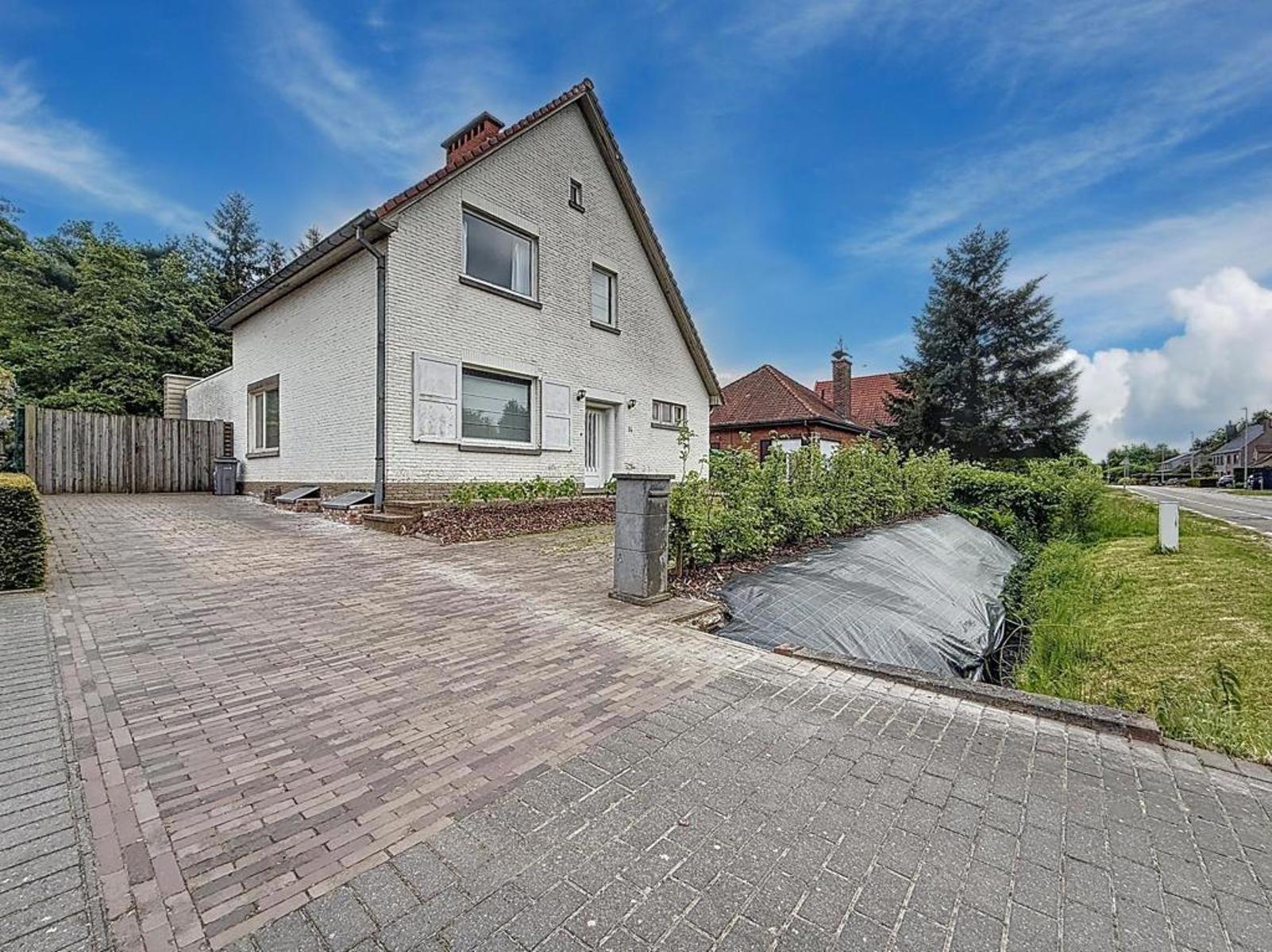 Maison à vendre à Saint-Nicolas avec 3 chambres - photo 3