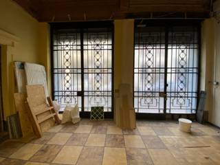 Geweldige opportuniteit - Grote open kantoor/ commerciële ruimte op de begane grond te huur. De ruimte op de begane grond is +- 600m². Gelegen in een...