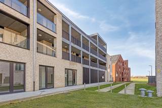 In residentie Zilverwit bevindt zich dit prachtig instapklaar energiezuinig (E-peil 26) appartement (bouwjaar 2022) op de eerste verdieping...