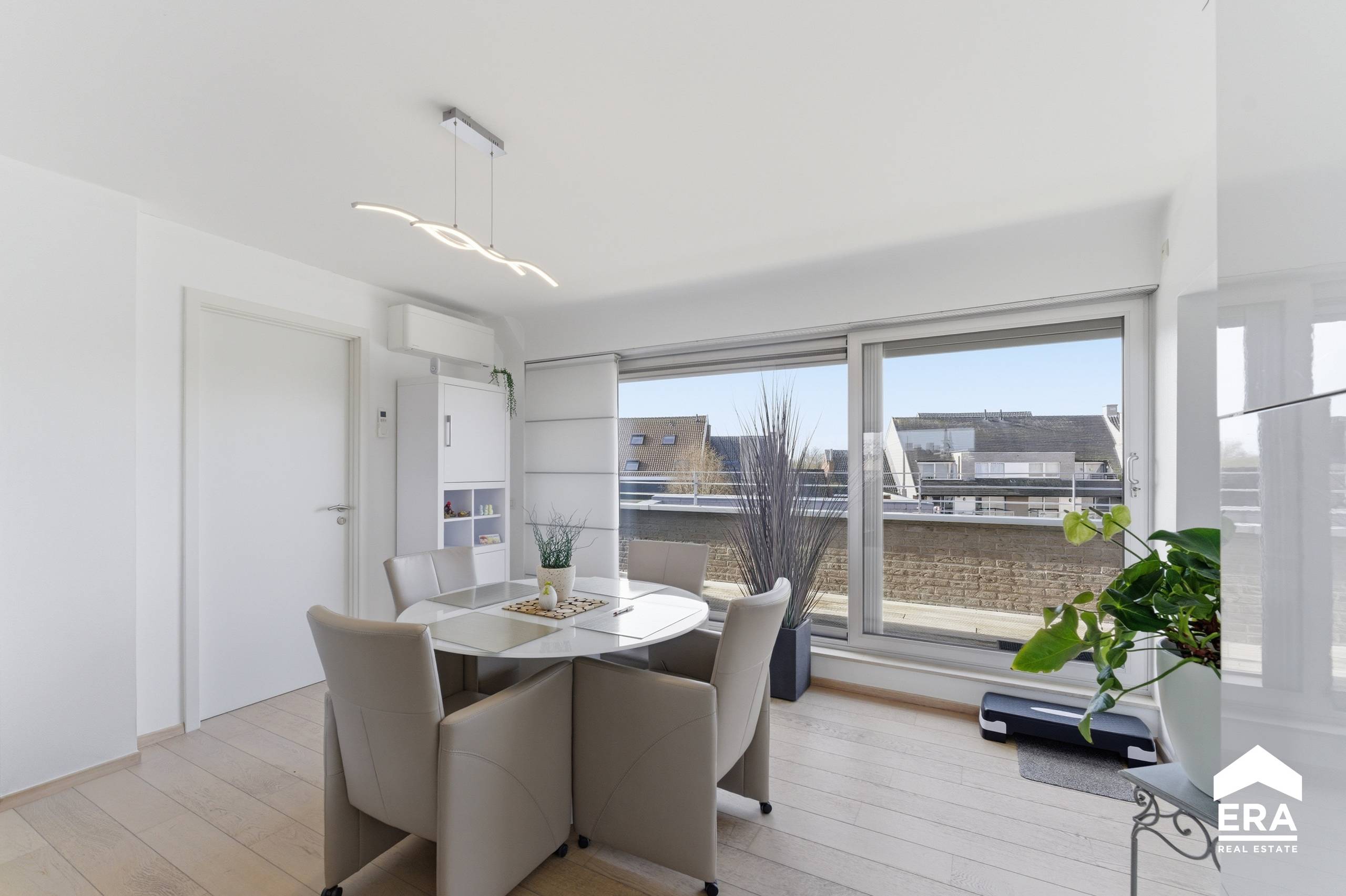 Topappartement met 4 slpk, 2 bdk en 2 terrassen - foto 4