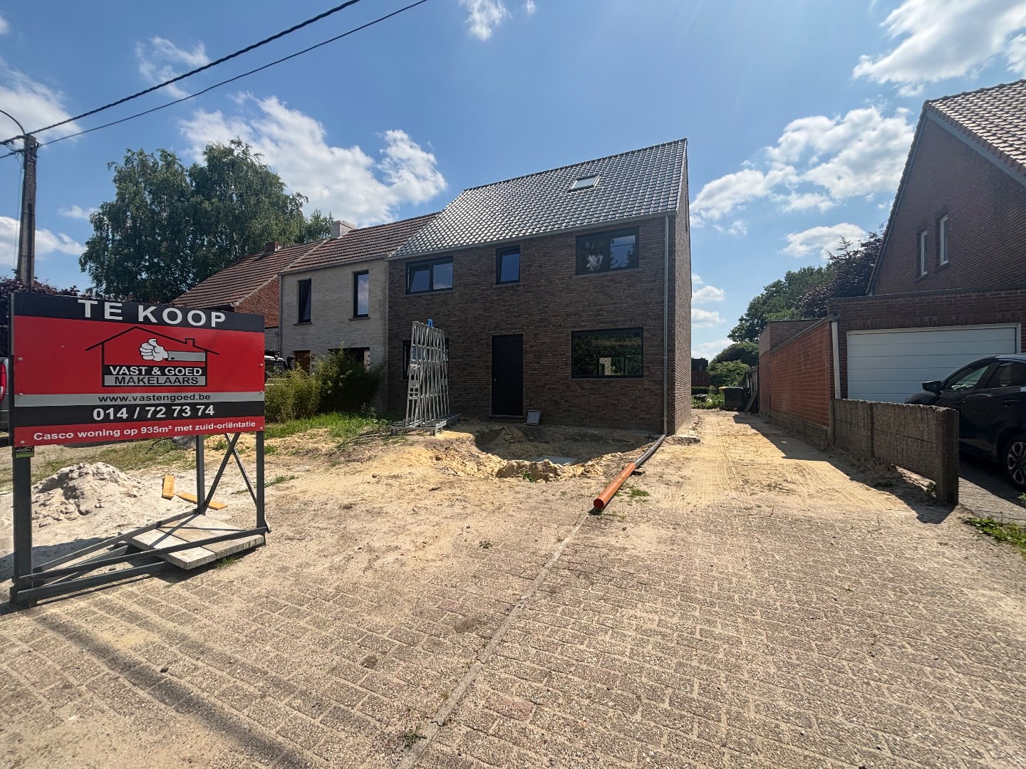 Ruime cascowoning met 4 slpk. op zuidgericht perceel van 9a 35ca in Mol - foto 1