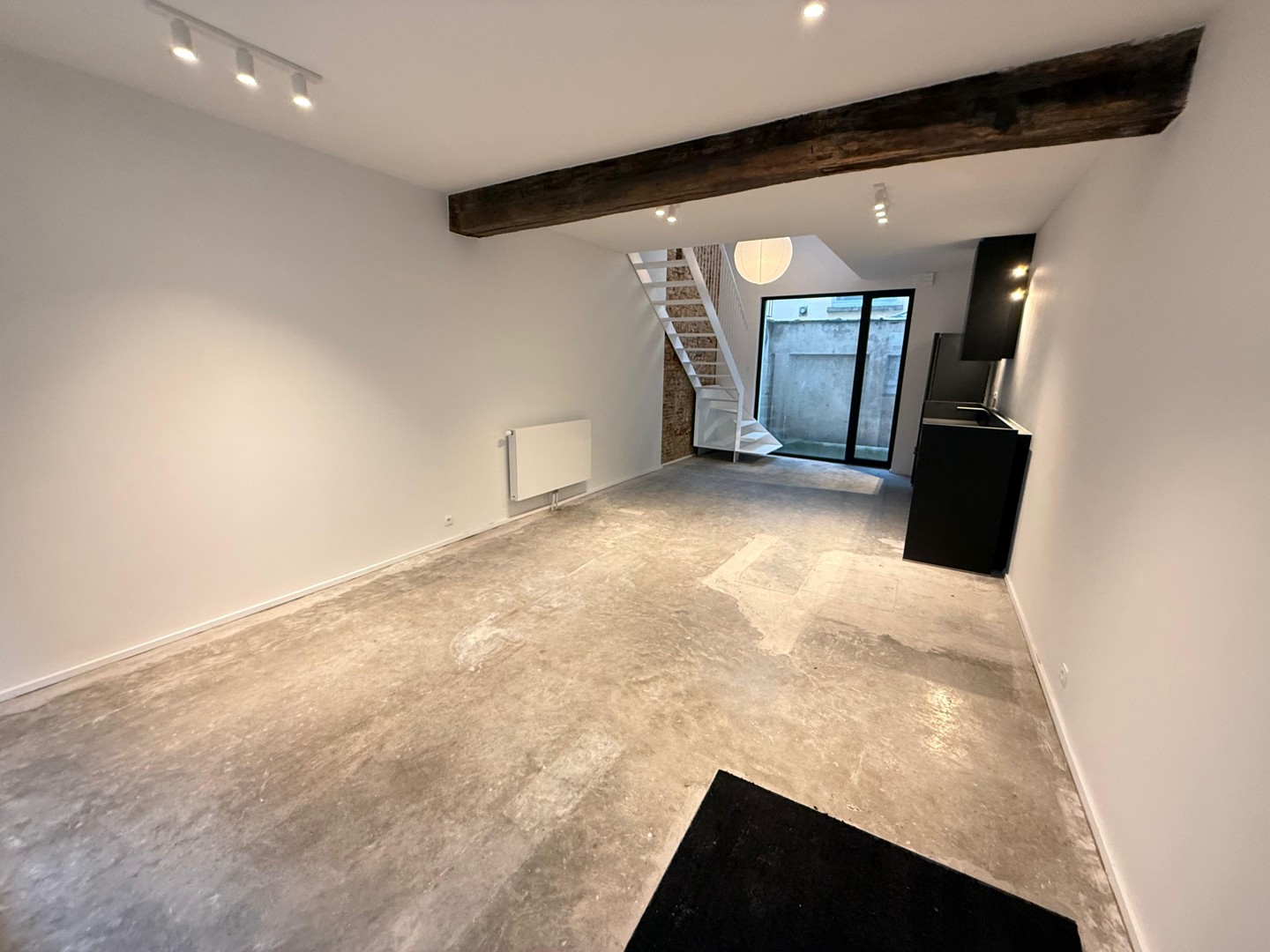 GERENOVEERDE WONING - foto 2