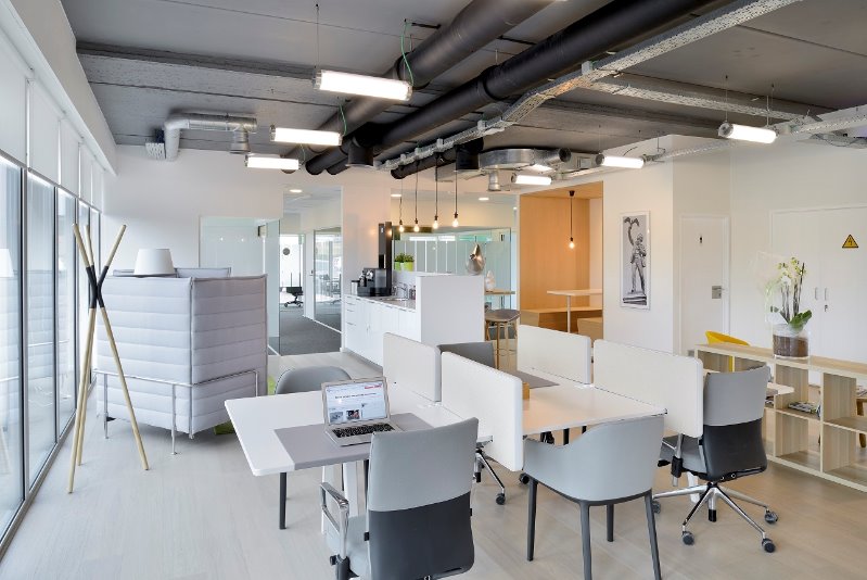 <p><span><strong><span>Bureaux</span> <span><span>à service complet à Courtrai à louer</span></span></strong></span></p> - photo 4