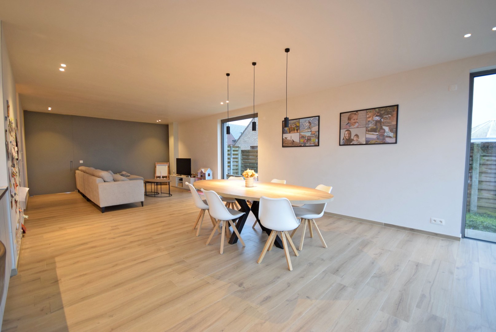 Ruime recente halfopen bebouwing met panoramisch verzicht - foto 5