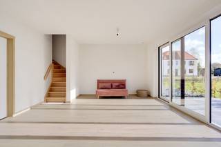 Deze BEN woning is gebouwd met oog voor detail, waarbij telkens een stap verder is gezet dan “de standaard”. Dankzij een E-peil van 25,...