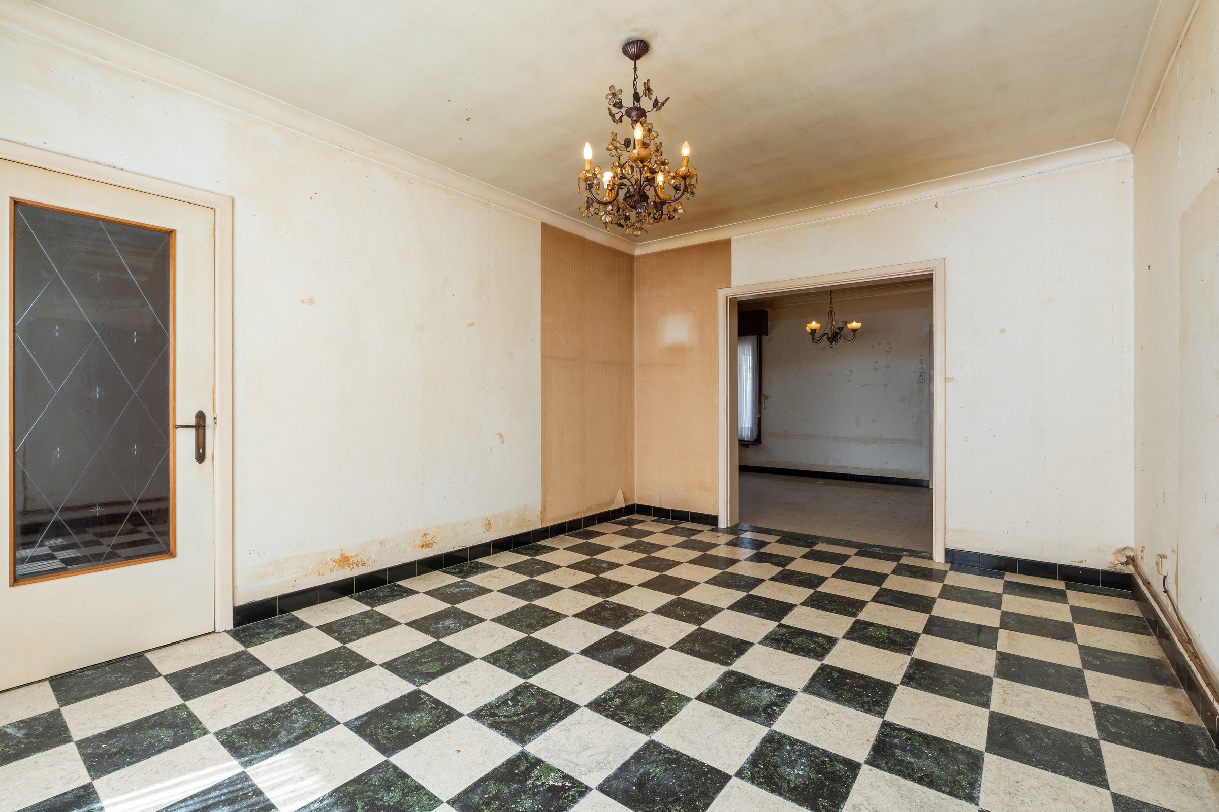 Halfopen bebouwing met ruime tuin en 3 slaapkamers - foto 5