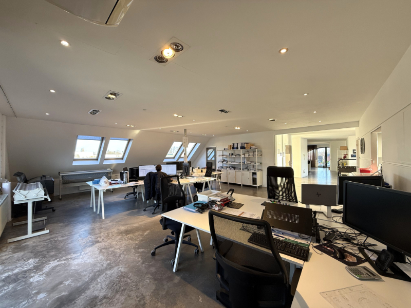 Instapklare kantoorruimte van 278 m² op commerciële topligging – Erpe-Mere - foto 3