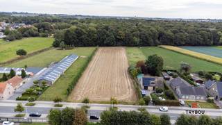 Op zoek naar een uitzonderlijke locatie om je woondroom te realiseren? Ontdek dit prachtig gelegen perceel bouwgrond in de Poelkapellestraat 23D...