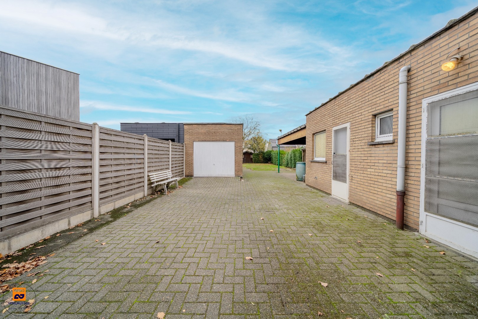 Te renoveren halfopen bebouwing met ruime achtertuin te Evergem - foto 3