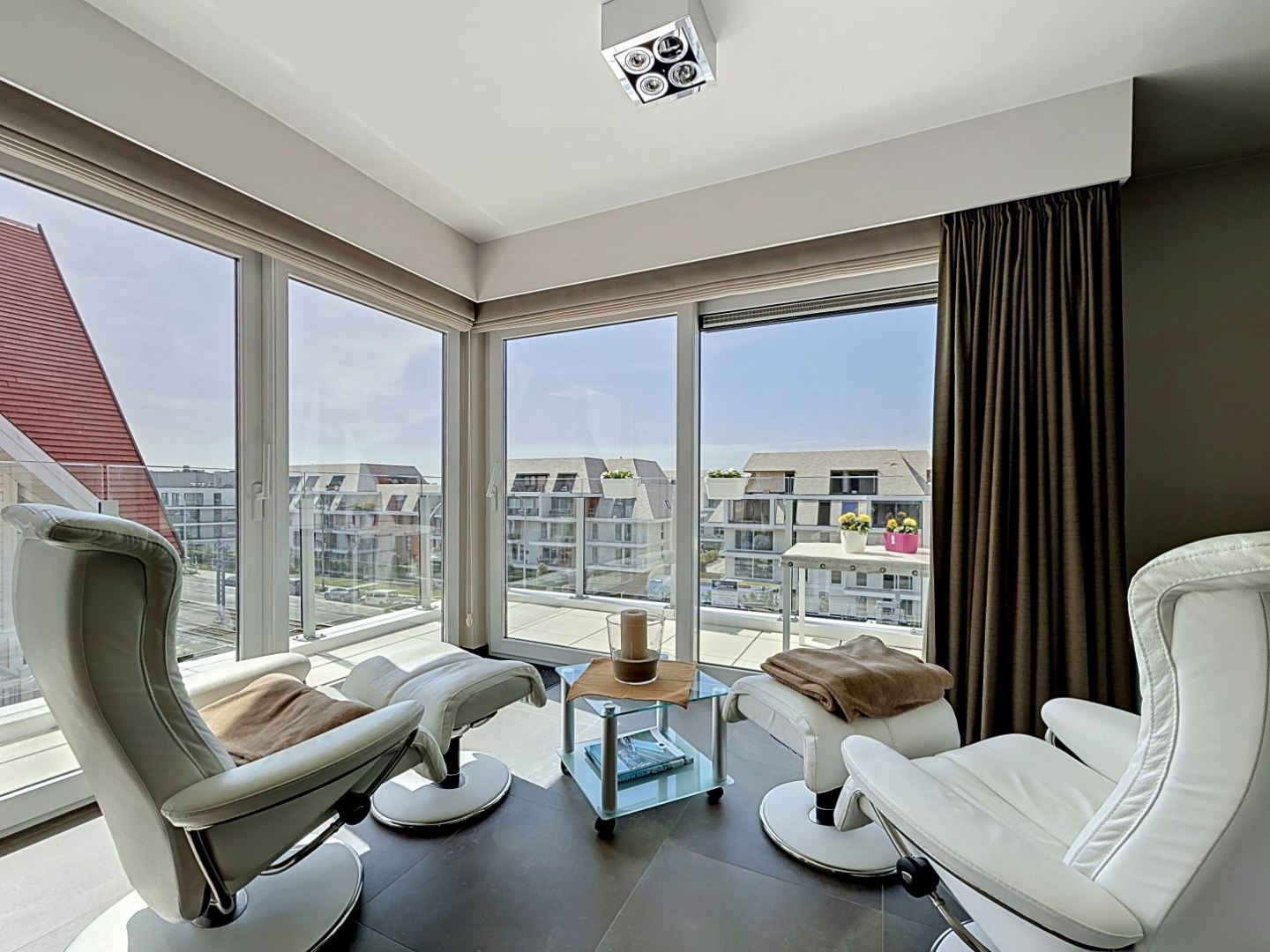 Duplex dakappartement met twee ruime terrassen op toplocatie aan het maritiem park te Nieuwpoort - foto 5