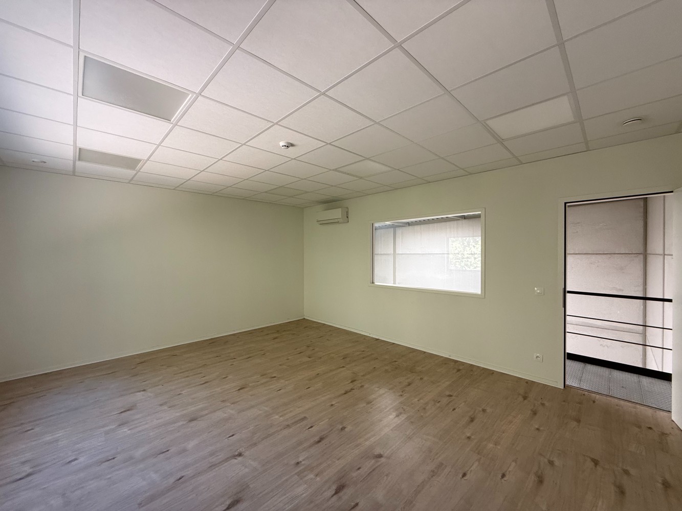 Commercial for rent in Aartselaar - photo 5