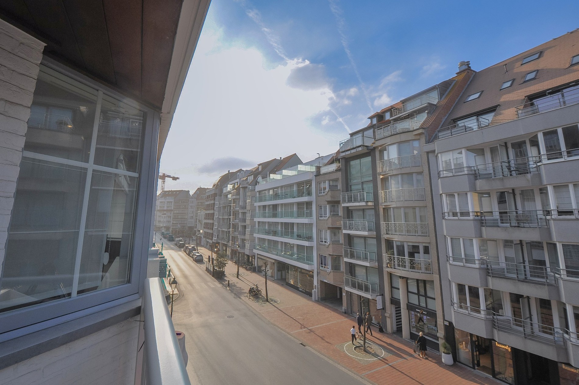 Offre exceptionnelle – Appartement particulièrement spacieux dans une résidence élégante. - photo 4
