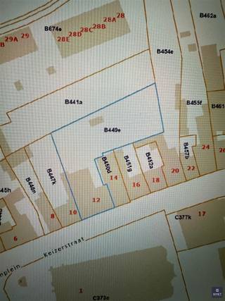 Projectmogelijkheden - Karaktervolle voormalige dokterswoning op Topligging ! Gelegen op wandelafstand van het centrum en met zicht op de kerk,...