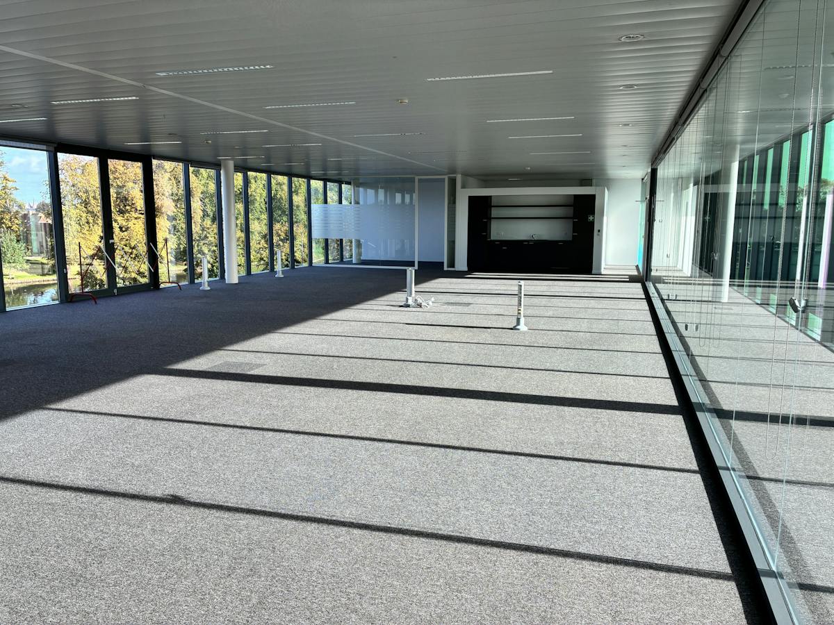 Espace de bureaux (327 m² à 500 m²) avec une visibilité optimale  - photo 4