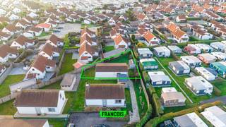 Deze vakantiewoning is gelegen in het rustige en groene Krokopark op de Westendelaan 162 (huisje 22) en biedt een mooie opportuniteit voor wie op...