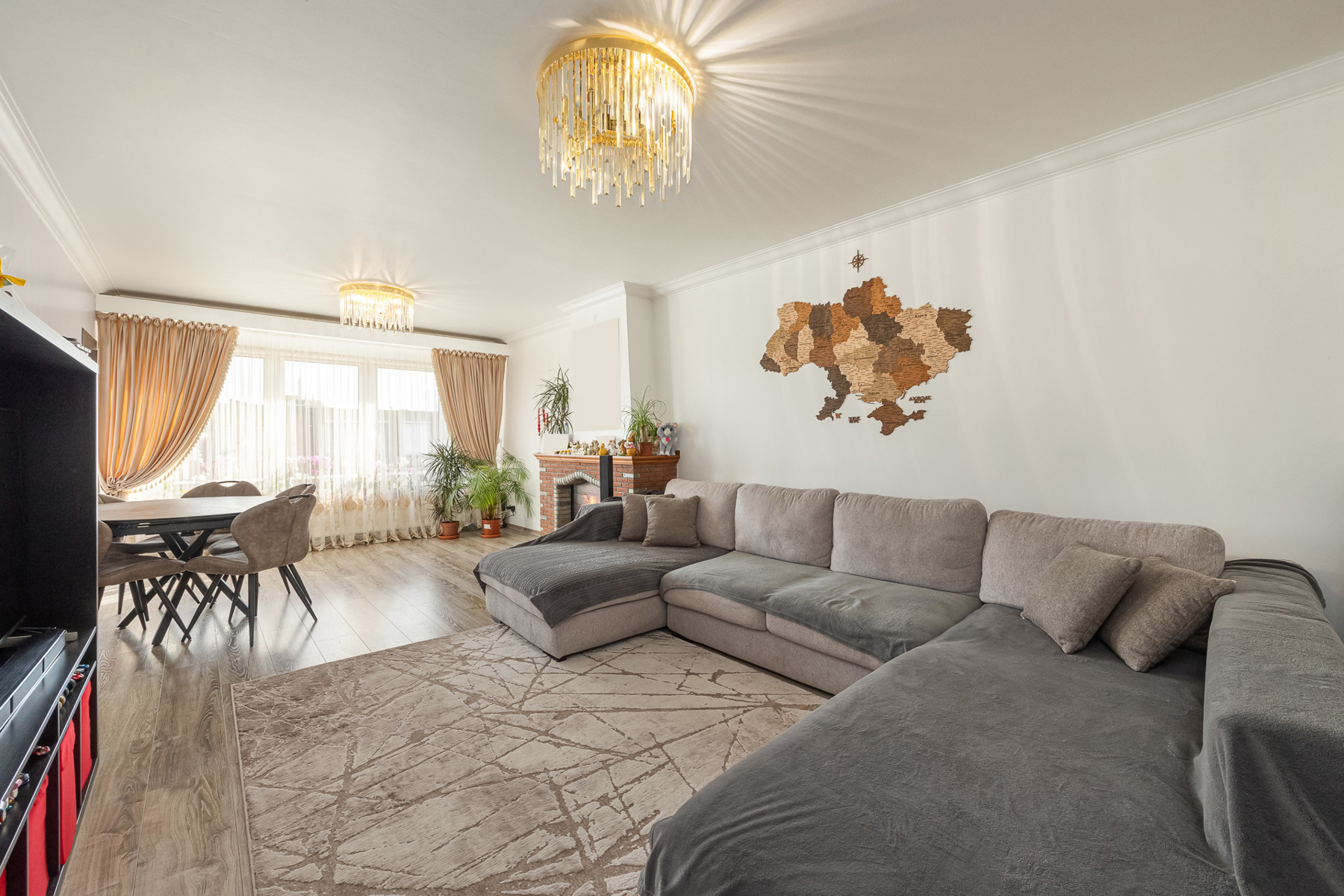 Instapklaar appartement met 2 slpk, terras en 2 bergingen - foto 4