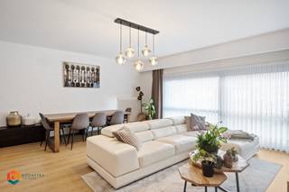 Op een uitstekende ligging in het hart van Putte bevindt zich dit verzorgde appartement met twee slaapkamers. Het gebouw ligt op wandelafstand van...