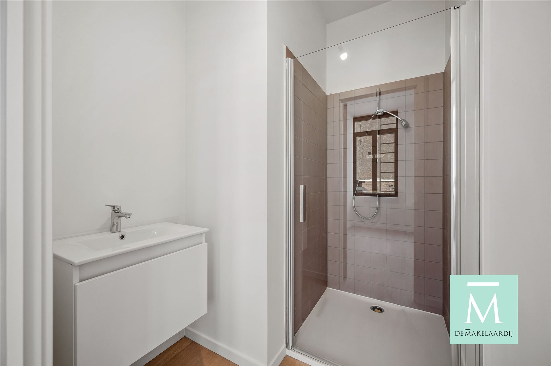 STUDENTS ONLY! Gemeubelde studio in hartje Mechelen - EERSTE BEWONING NA RENOVATIE - foto 5