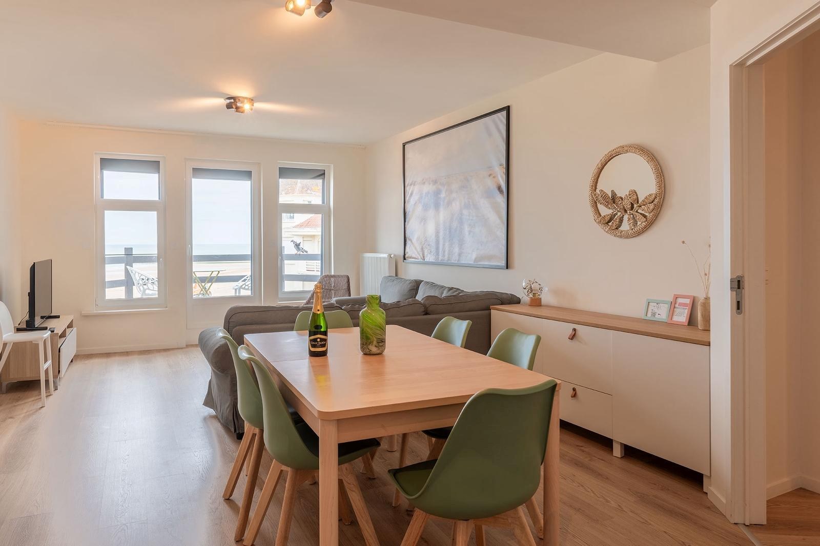 Prachtig 2-slaapkamerappartement met frontaal zeezicht - foto 5