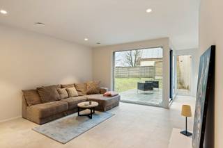 - BEN-nieuwbouwwoning in de Oostrozebeeksestraat 52 in Ooigem- Lichtrijke leefruimte met prachtige open keuken- Handige berging- Tuin met groot...