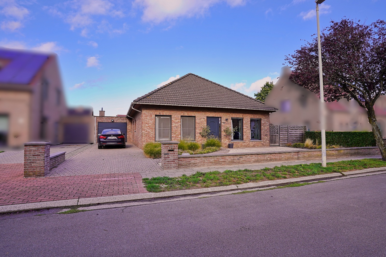 Zeer ruime woning met mogelijkheid tot 3-4 slaapkamers te Melsele - photo 1