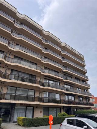 For rent: double garage in the city center.Spacious and practical double garage box, ideally located in the heart of the city. Perfect for...