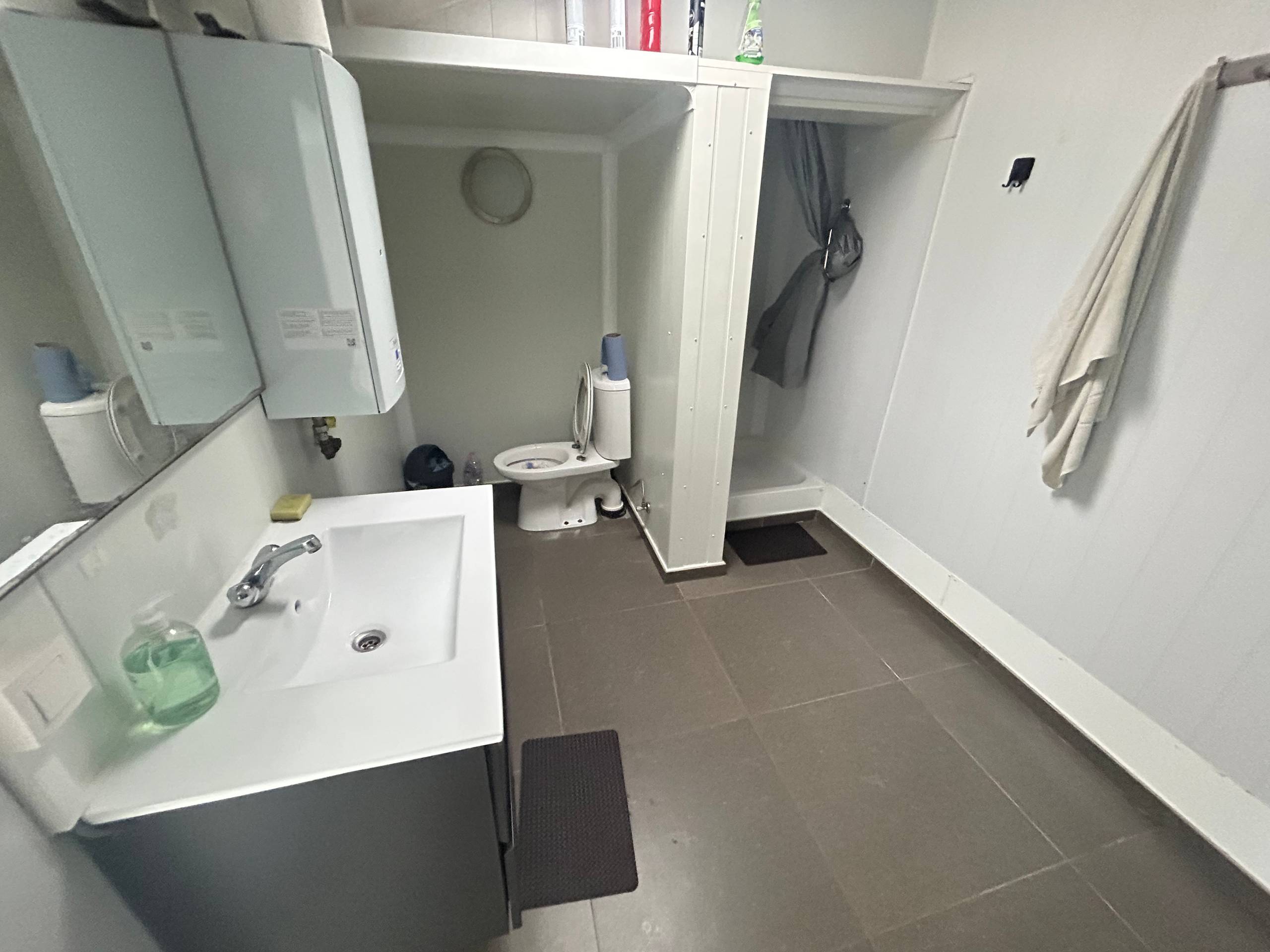 Woning met 2 slaapkamers en ruime zolder - foto 4