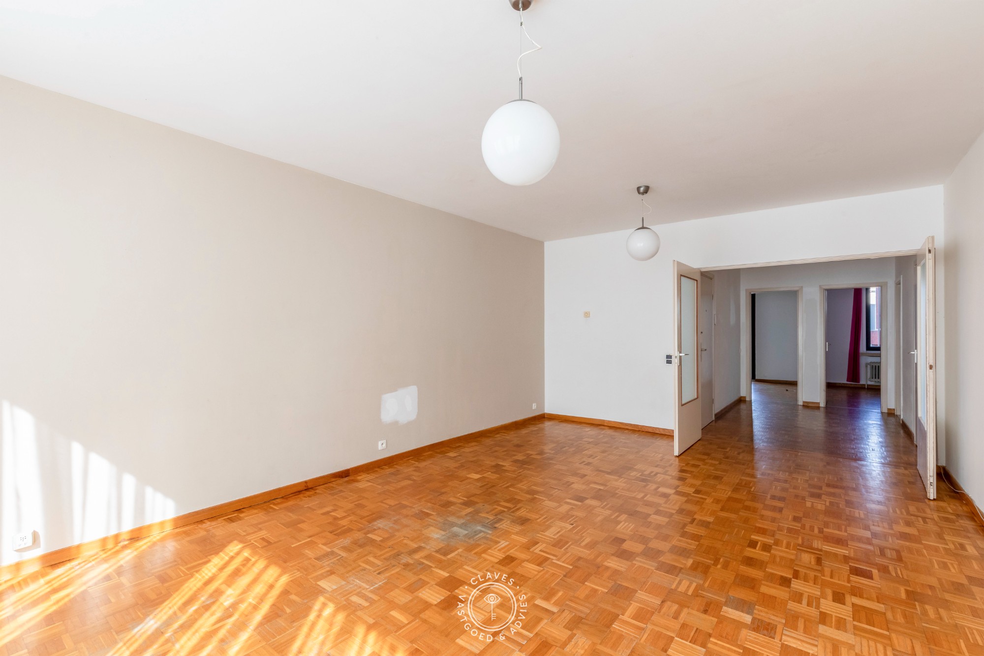 Appartement met 2 slaapkamers nabij Stationsstraat - foto 4