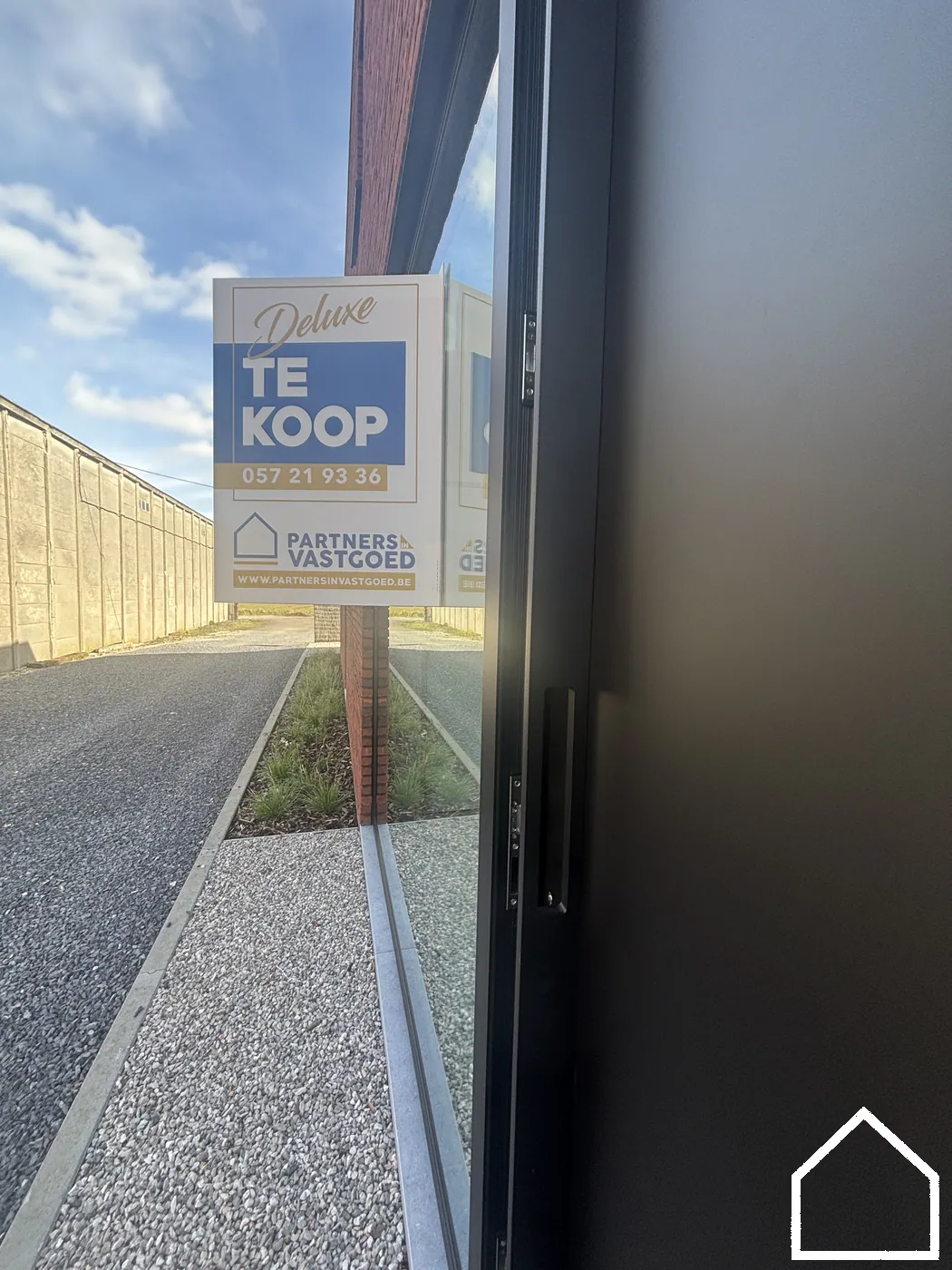 Luxueuze instapklare nieuwbouwvilla met vrijstaande dubbele garage en zuidwestgerichte tuin in Langemark. - foto 4