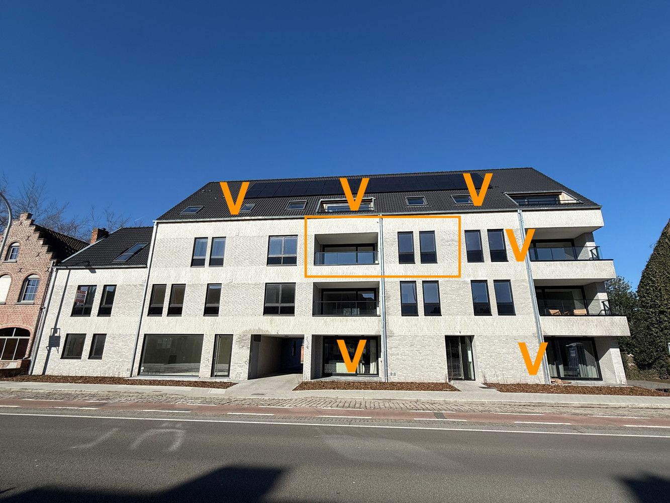 Apartment for sale in Sint-Andries with 2 bedrooms - photo 4