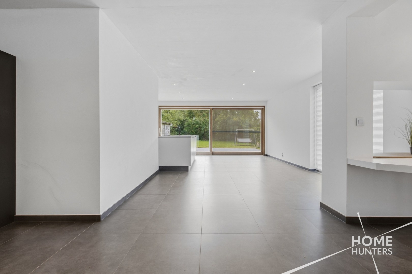 Landelijk gelegen instapklare woning met 4 slaapkamers, garage en tuin - foto 5