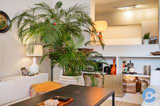 Dit ruime appartement met 2 slaapkamers (119m2) is gelegen in de Jos Ratinckxstraat te Berchem. Tal van winkels, restaurants en openbaar...
