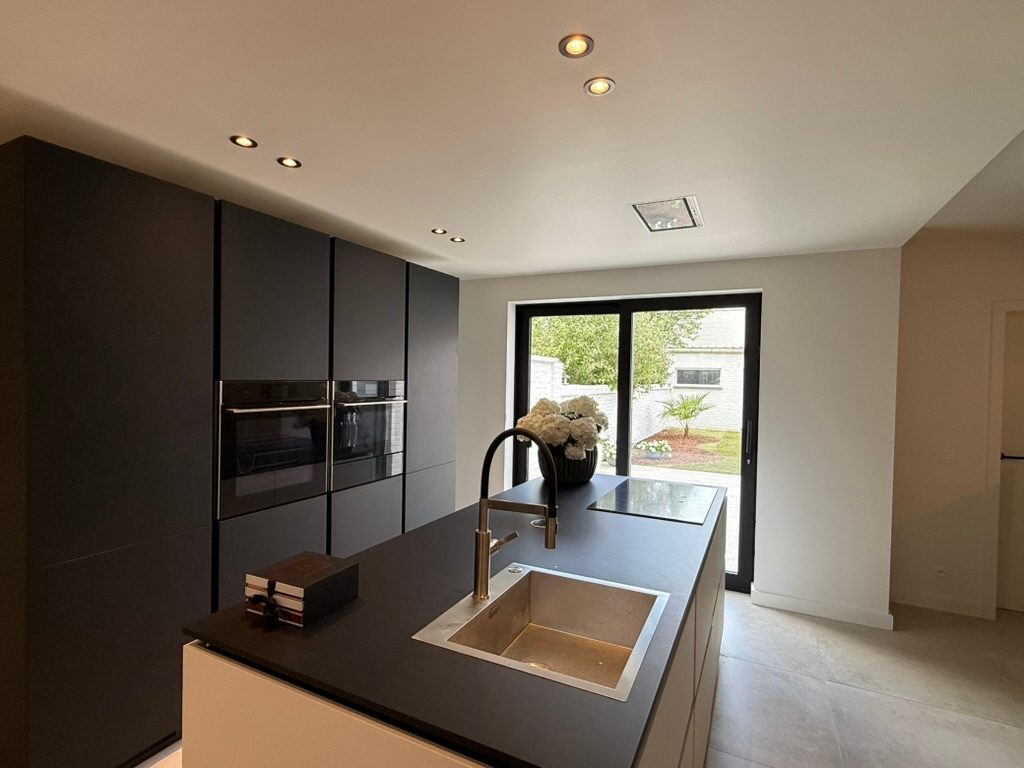Huis te koop in Assebroek met 4 slaapkamers - foto 4
